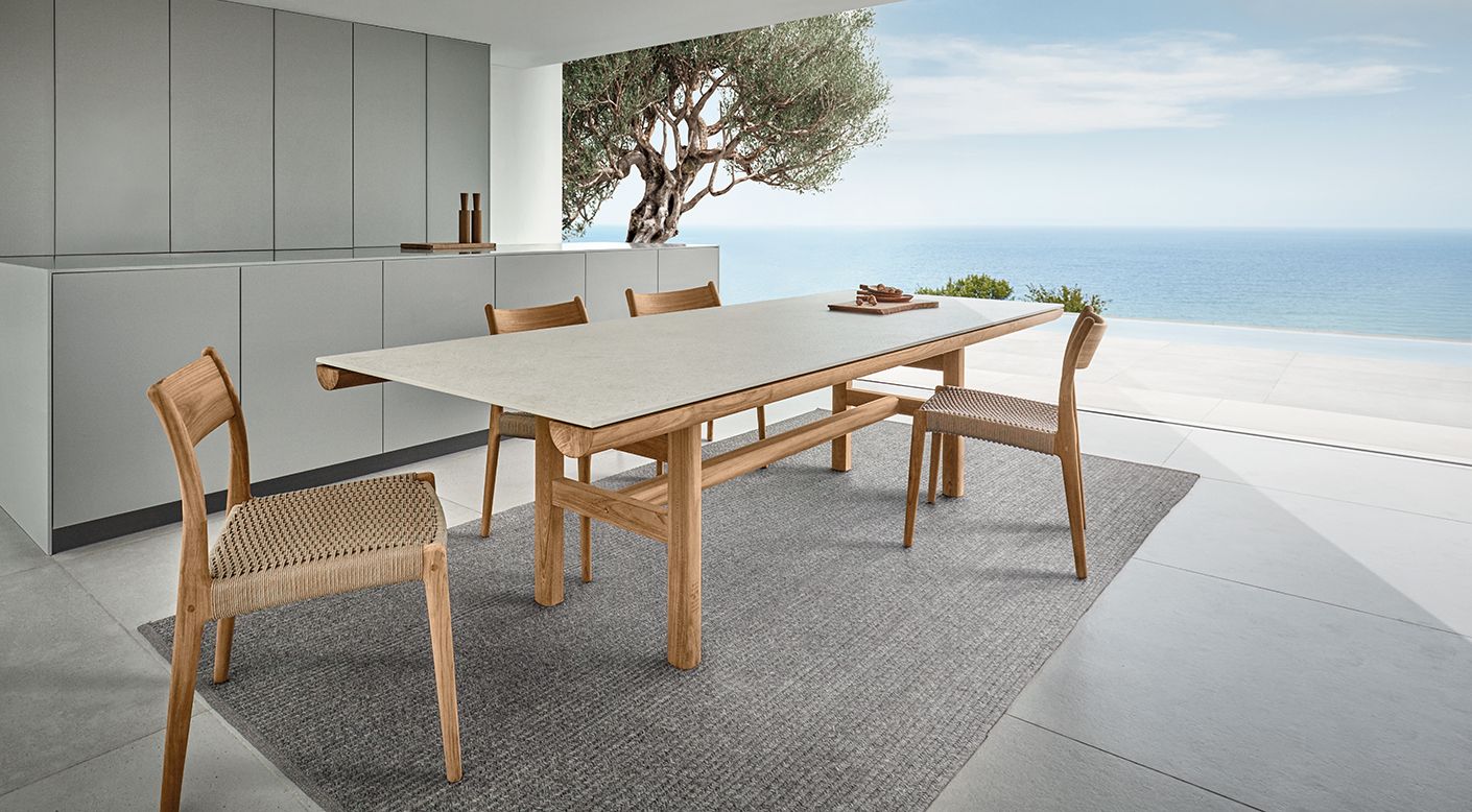 Gloster Rail collection (Dining tables)