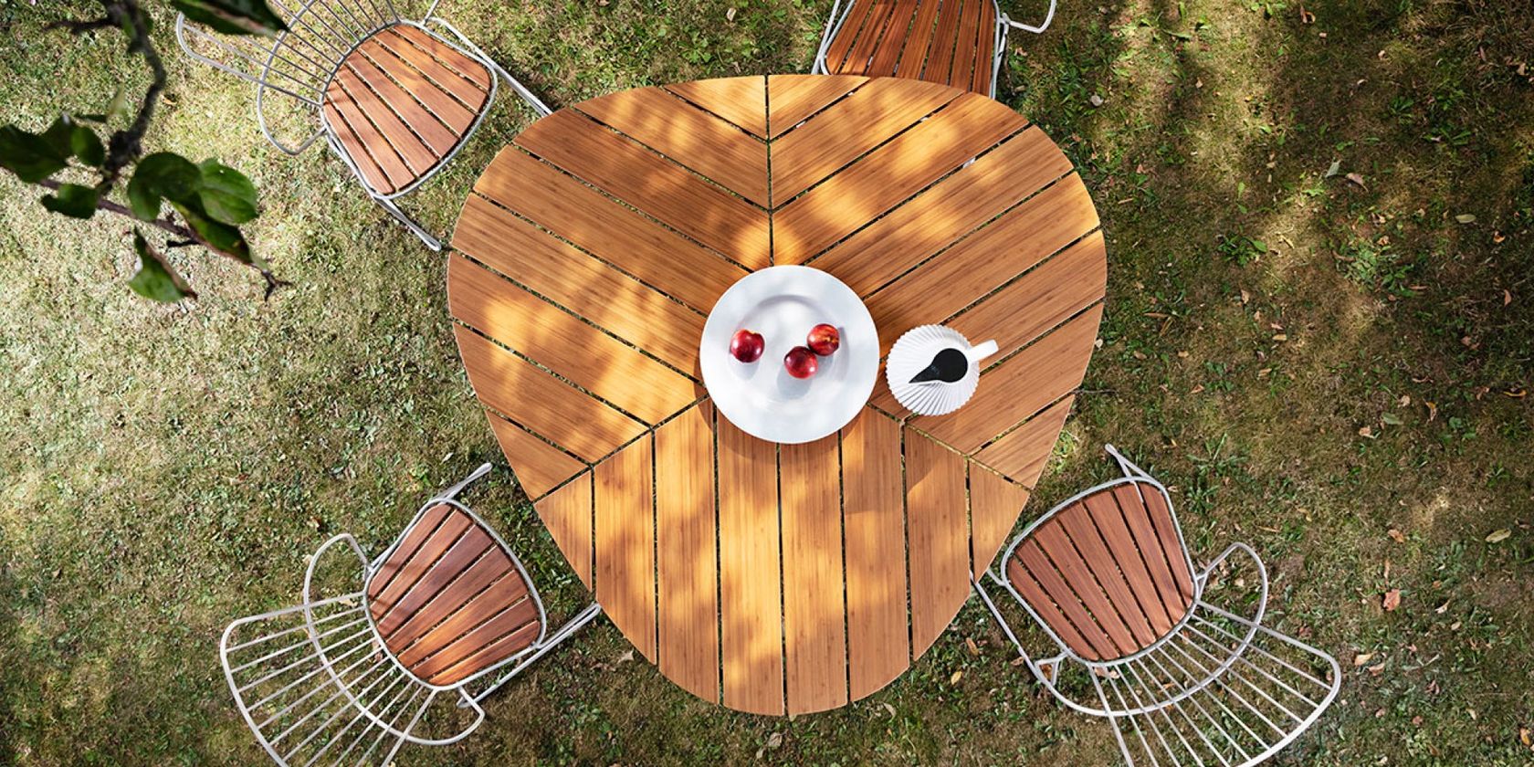 Houe Leaf collection (Dining table)