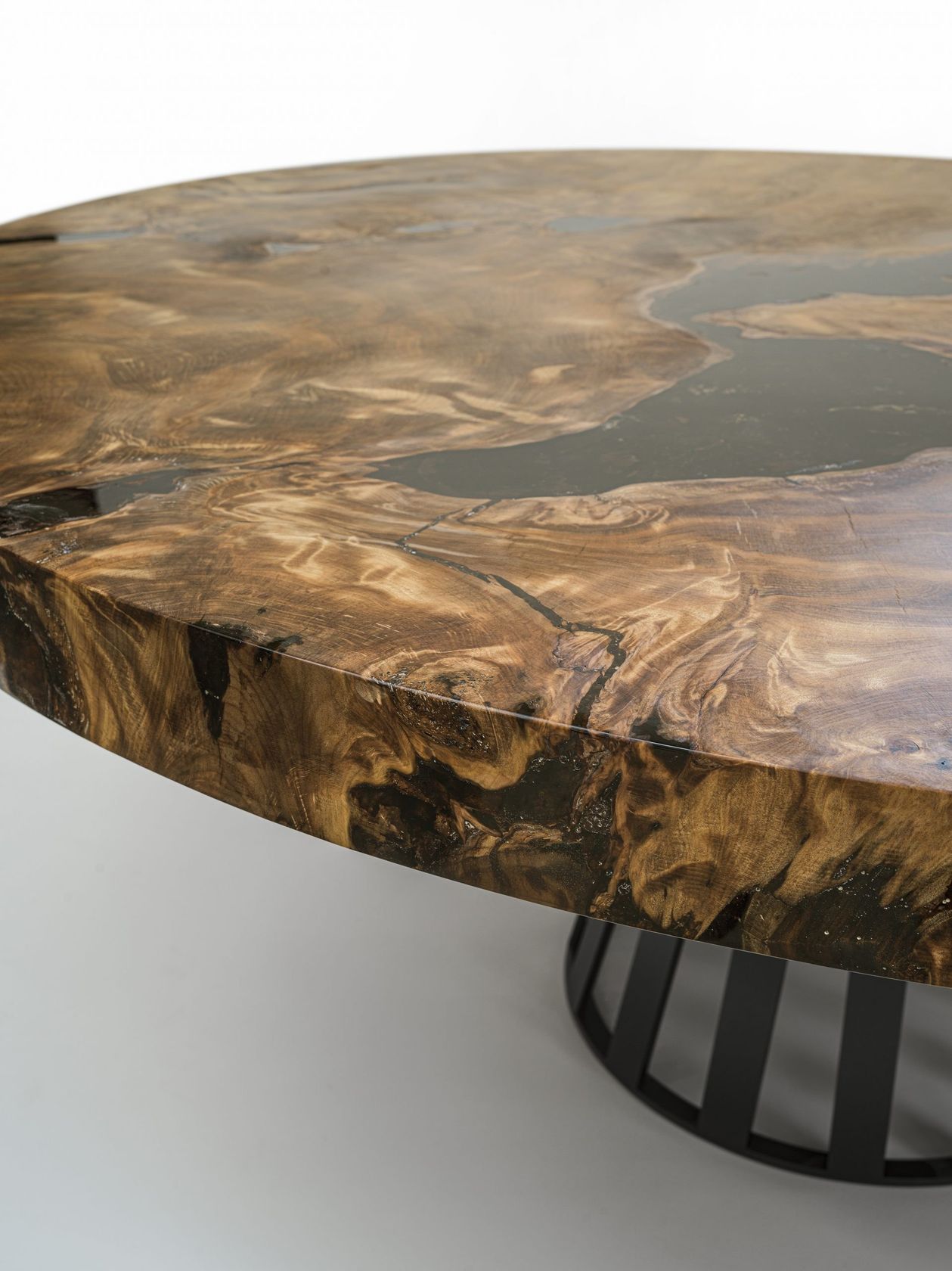 Riva 1920 Kauri collection (Dining tables)
