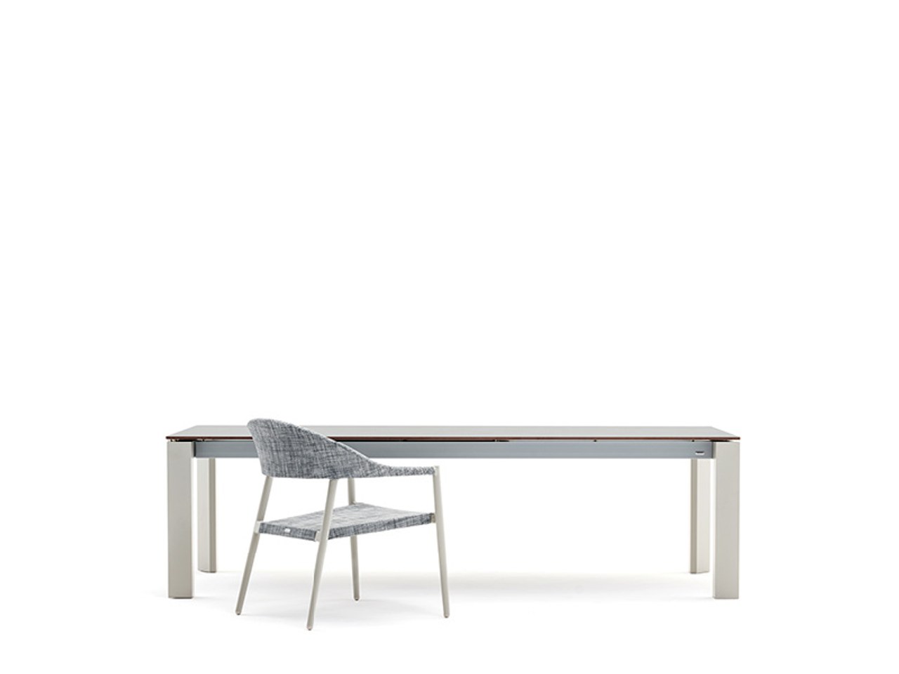 Varaschin Dolmen collection (Dining table)